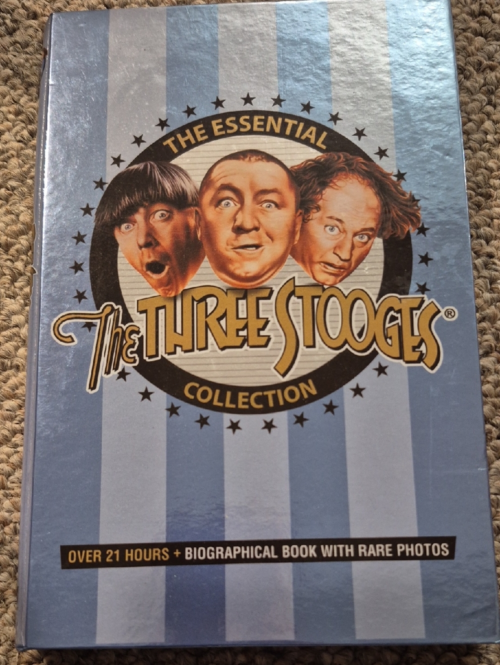 The Three Stooges - The Essential Collection 6 DVD Discs & Biographical Book